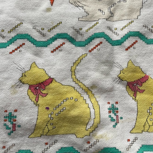 Vintage Allen Solly 1980s faux cross-stitch bunny and cat sweatshirt - Picture 6 of 7